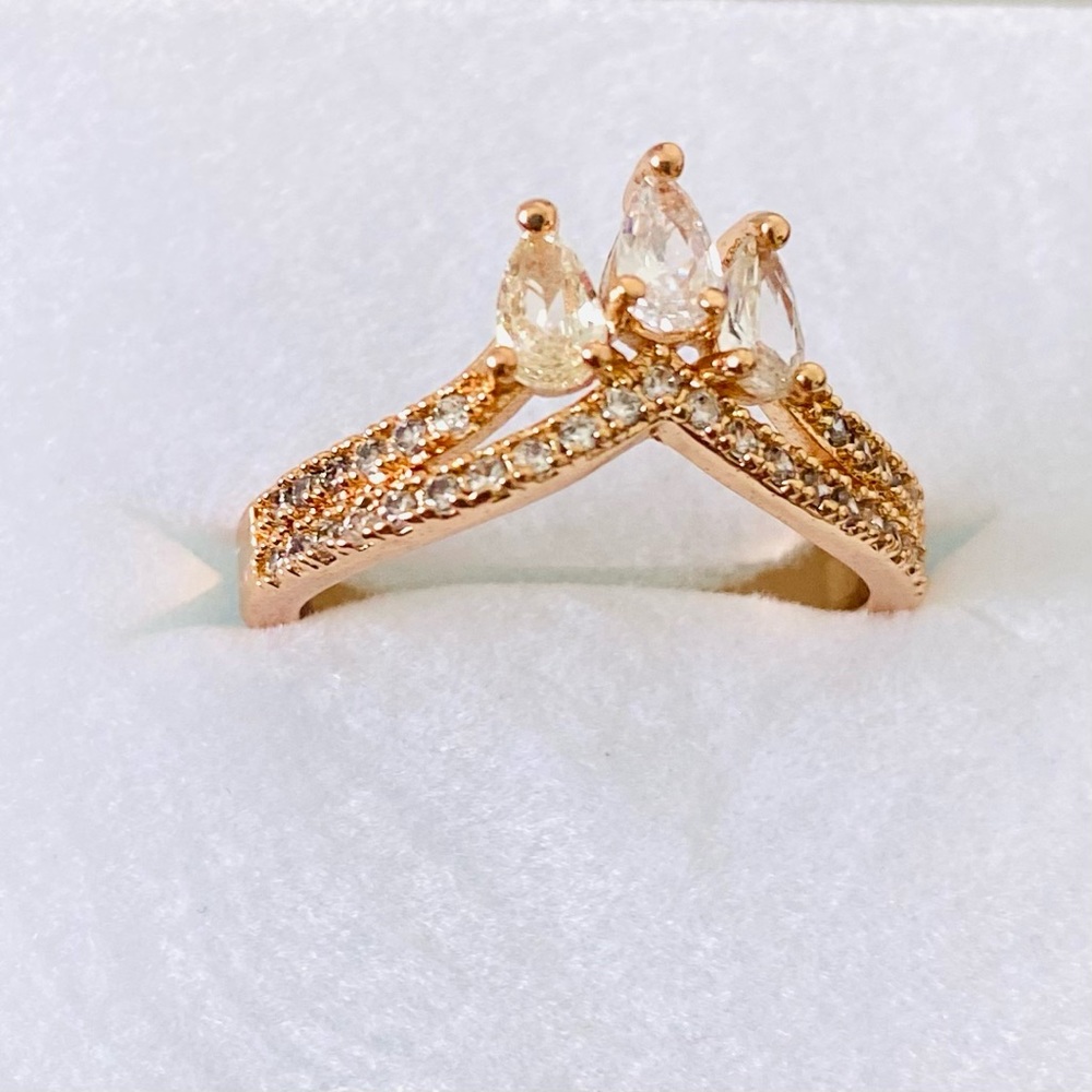 Cubic Zirconia Crown Ring